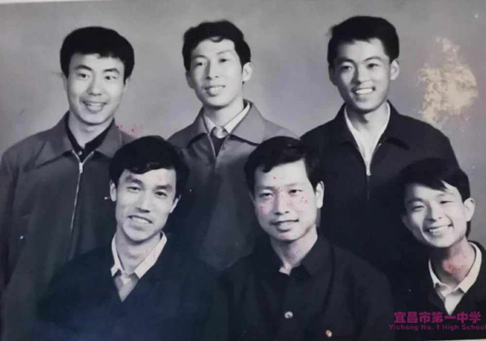 【校友人物拾录】难道在宜昌市第一中学只有上学读书“那点事儿”