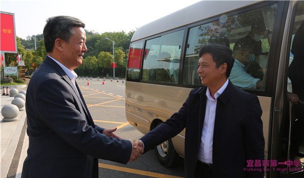 云南省牟定县委书记李绍文来我校调研