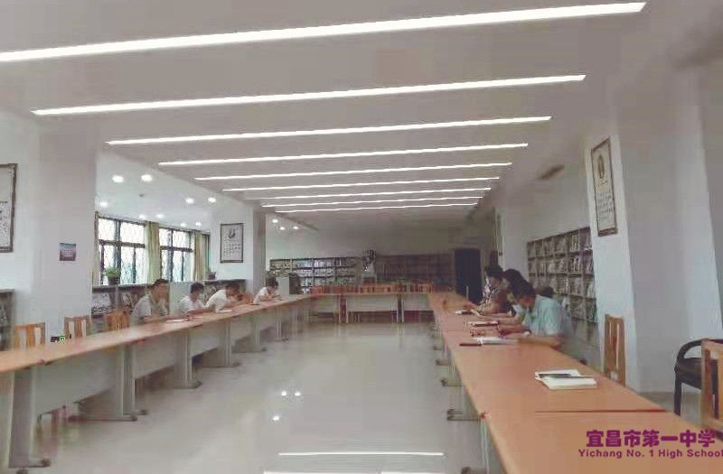 宜昌一中召开学校文明典范城市创建推进会