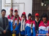 雷锋志愿服务队“暖冬”行动系列报道之四：201311班志愿者进社区慰问活动