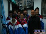 雷锋志愿服务队“暖冬”行动系列报道之六：201308班志愿者进社区慰问活动