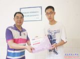 宜昌市2013年首份高考录取通知书花落我校