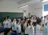 我校高二年级“备战2014主题班会”系列报道九——214班班会