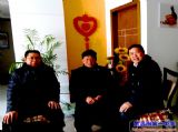 学校领导走访慰问离退休教师