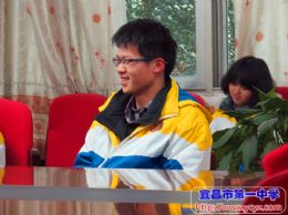 北京大学田凯教授与我校高三学生座谈