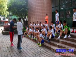 【活力校园】足球联赛三连胜，直属赛区竞风流