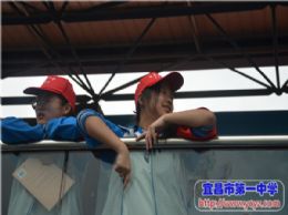 第64届田径运动会系列报道之六：志愿者在行动！