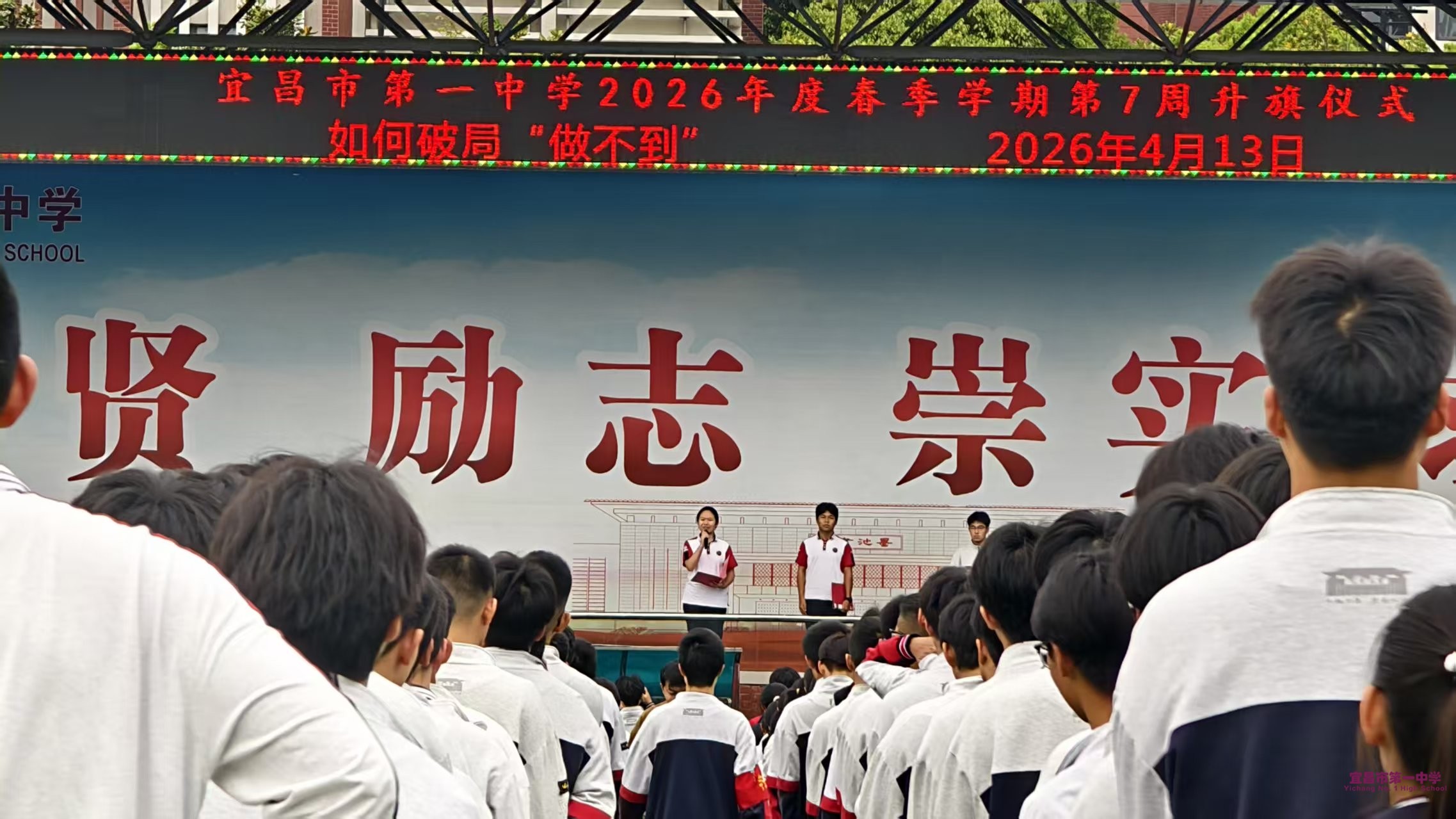 e9dcd5953436ffd1b192dce90351a367.jpg