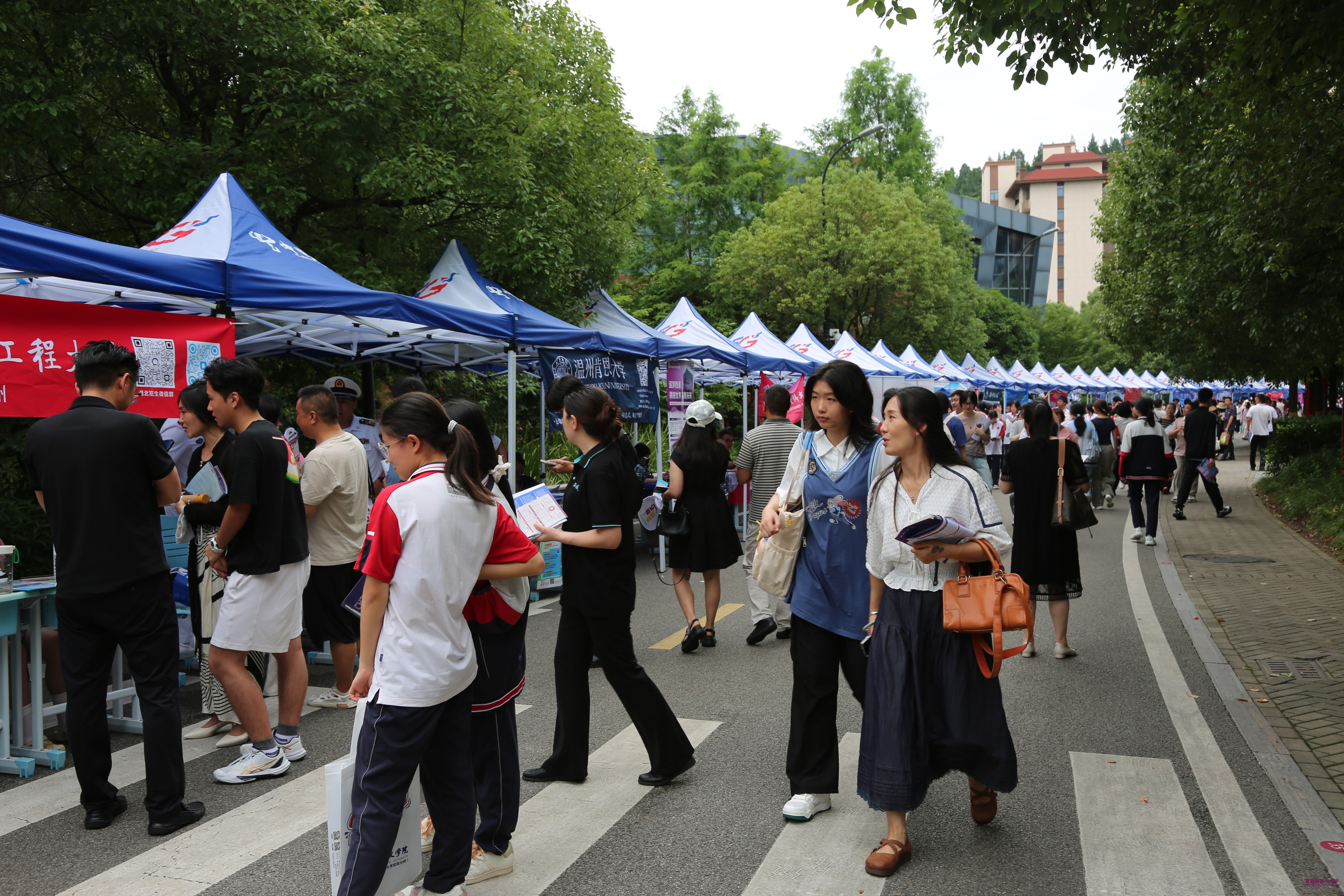 名校有约，相遇未来——宜昌一中2026年“高校面对面”活动暨学业发展指导咨询会圆满举行